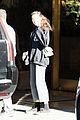 margaret-qualley-and-jack-antonoff-share-a-kiss