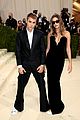 hailey-bieber-says-shes-sticking-with-justin-bieber