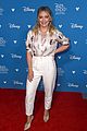 hilary-duff-recreates-viral-with-love-dance