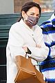 katie-holmes-bundles-up-on-a-chilly-day-in-nyc