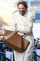 katie-holmes-bundles-up-on-a-chilly-day-in-nyc