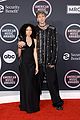mgk-amas-red