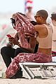 willow-smith-flaunts-pda-dewayne