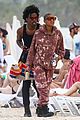 willow-smith-flaunts-pda-dewayne