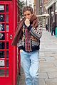 eddie-redmayne-bundles-up-in-london