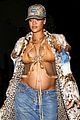 rihanna-bares