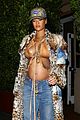 rihanna-bares