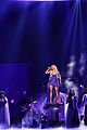 carrie-underwood-grammy-performance-2022