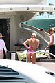 chrisley-boat