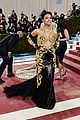 moschino-met-stars