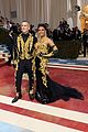 moschino-met-stars