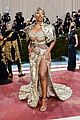 moschino-met-stars