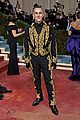 moschino-met-stars