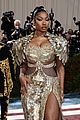 moschino-met-stars