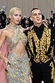 moschino-met-stars