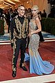 moschino-met-stars