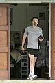 orlando-bloom-grabs-groceries-gym