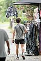 orlando-bloom-grabs-groceries-gym
