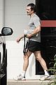 orlando-bloom-grabs-groceries-gym