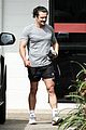 orlando-bloom-grabs-groceries-gym