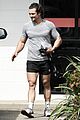 orlando-bloom-grabs-groceries-gym