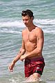 mendes-beachbday
