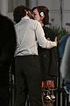 penn-badgley-kissing-scene-carlotte-ritchie