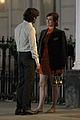 penn-badgley-kissing-scene-carlotte-ritchie
