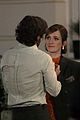 penn-badgley-kissing-scene-carlotte-ritchie