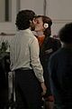 penn-badgley-kissing-scene-carlotte-ritchie