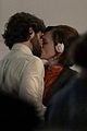 penn-badgley-kissing-scene-carlotte-ritchie