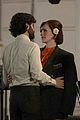 penn-badgley-kissing-scene-carlotte-ritchie