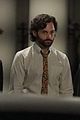 penn-badgley-kissing-scene-carlotte-ritchie
