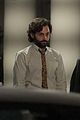 penn-badgley-kissing-scene-carlotte-ritchie