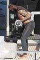 lebron-shirtless