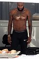 lebron-shirtless