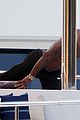 lebron-shirtless