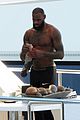 lebron-shirtless