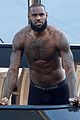 lebron-shirtless