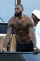 lebron-shirtless