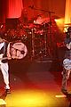 johnny-performs