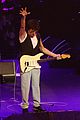 johnny-performs