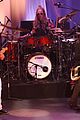 johnny-performs
