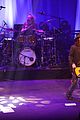 johnny-performs