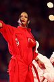 rihanna-outfit-super-bowl