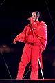rihanna-outfit-super-bowl