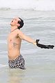 yungblud-beach