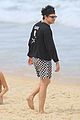 yungblud-beach