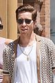 nina-dobrev-shaun-white-stroll-nyc