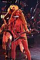 shakira-stage